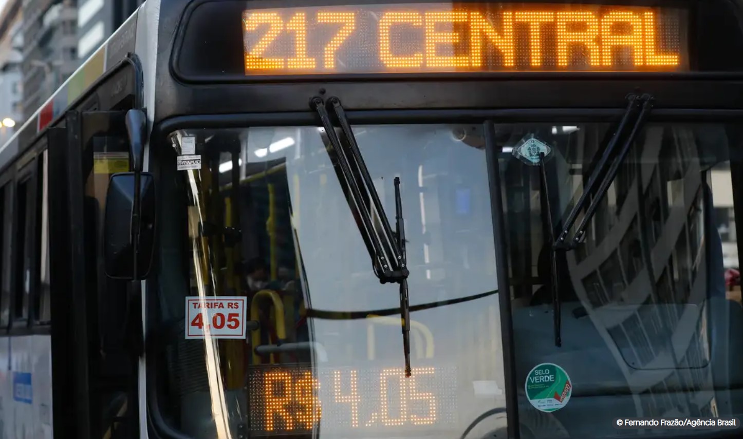 Prévia da inflação oficial recua para 0,21% em abril