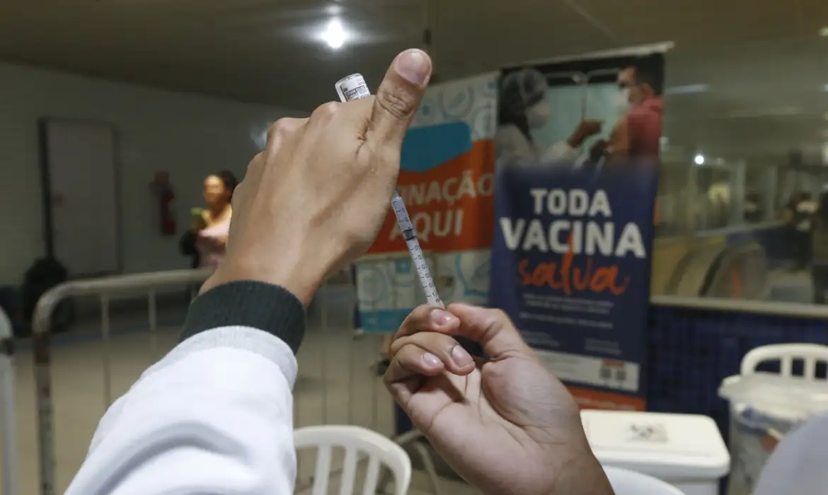 Entenda a diferença entre o vírus sincicial respiratório e a influenza