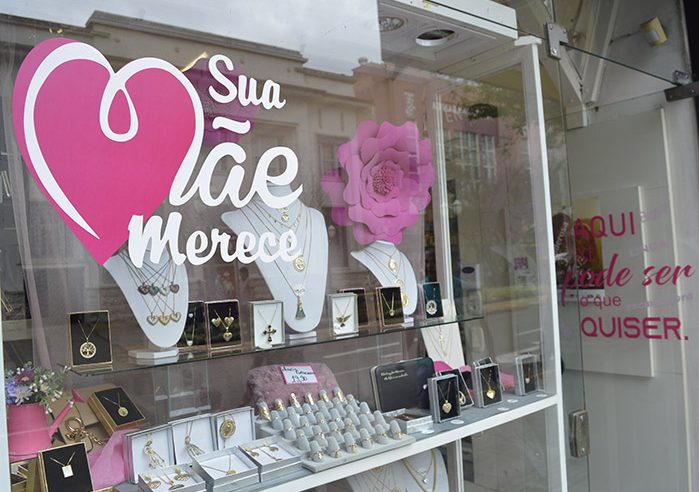Comércio petropolitano tem boas expectativas para dia das mães