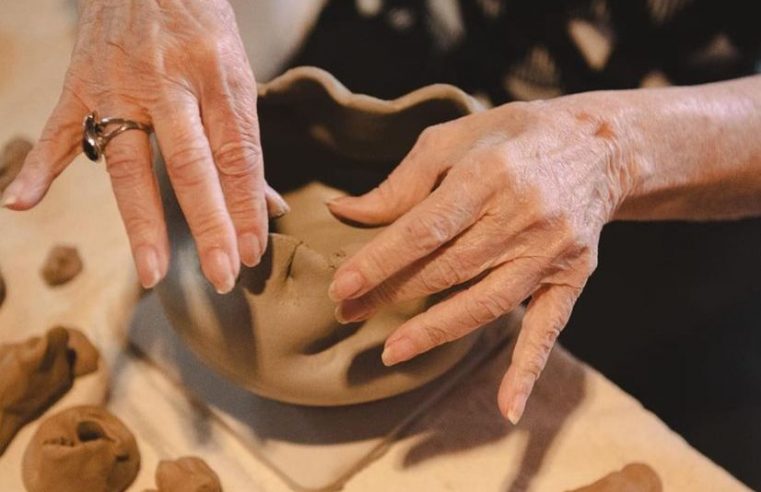 Impulsionado pela pandemia, movimento de ceramistas cresce em Petrópolis