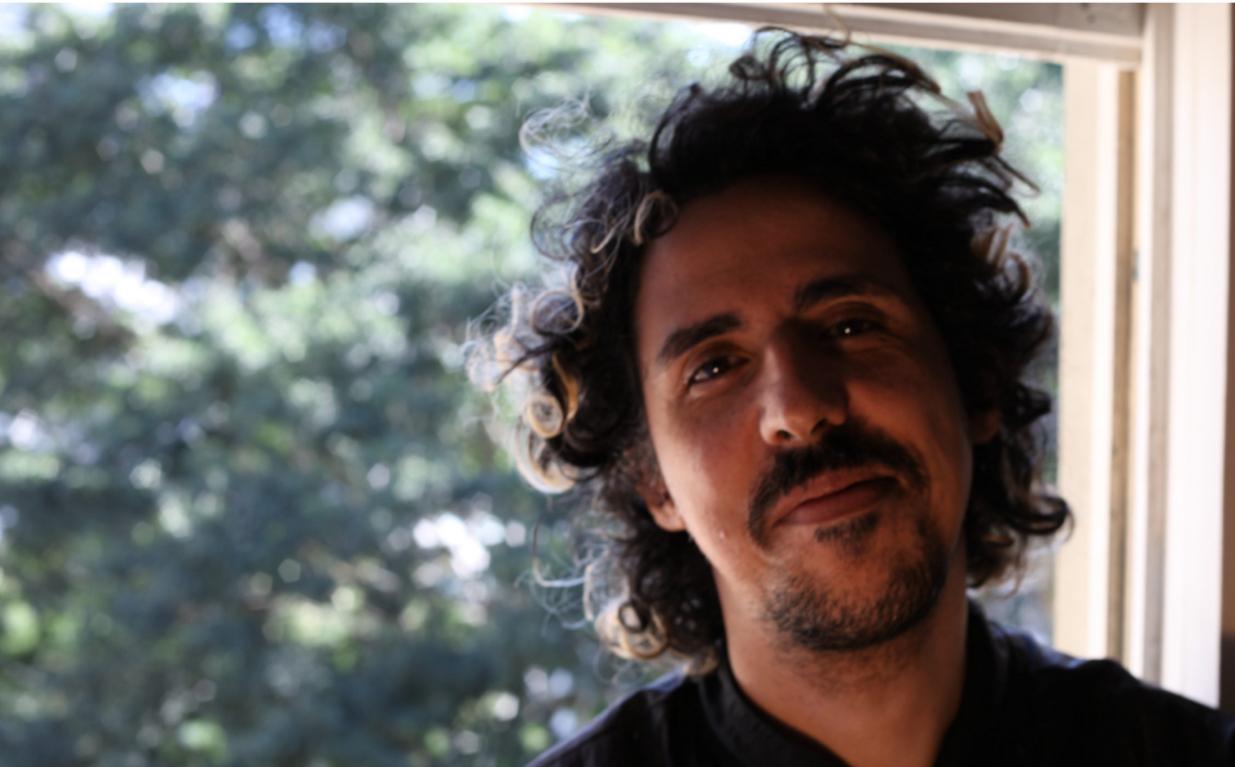 Cineclube Raul Lopes exibe “A Máquina Infernal” com debate sobre cinema de gênero com o diretor Francis Vogner dos Reis e o professor Nelson Monteiro 