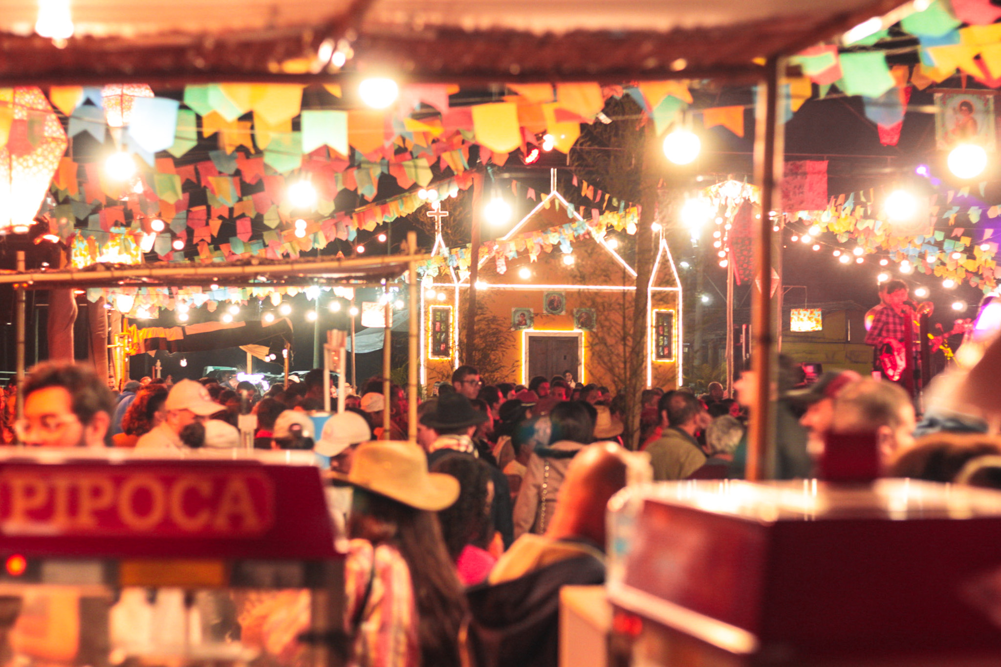 Arraiá do Amor vai receber roupas para doação ao Rio Grande do Sul 