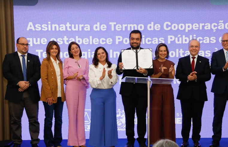 Governador Cláudio Castro assina termo de cooperação para fortalecer políticas públicas de proteção à mulher