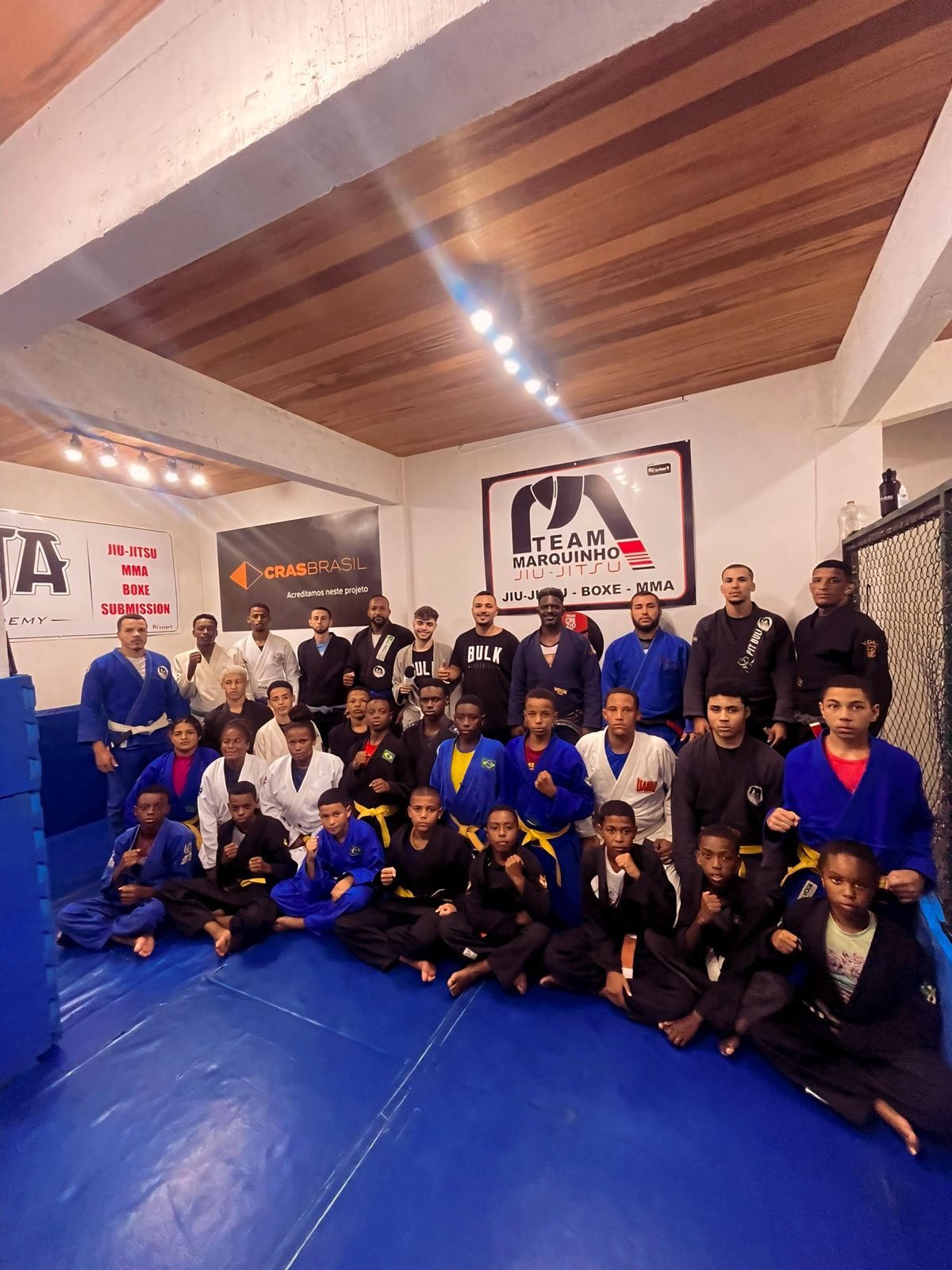 Atletas de Jiu-Jitsu de Petrópolis buscam doações para Campeonato Sul-Americano 2024 em São Paulo