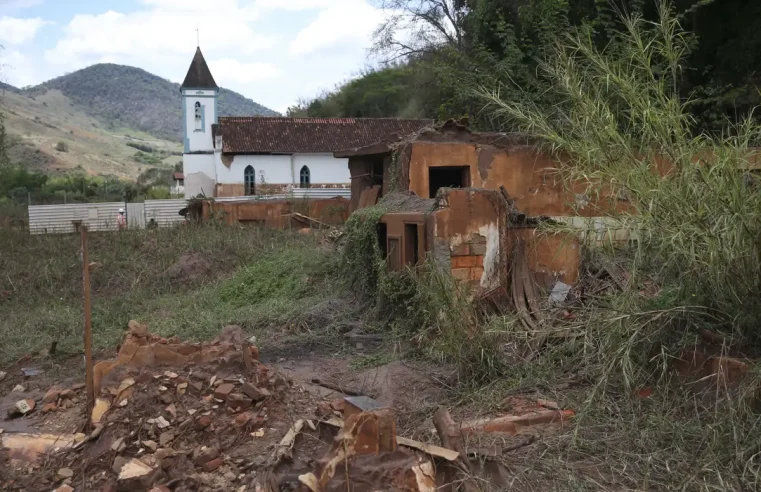 AGU quer que mineradoras paguem R$ 79 bilhões por danos em Mariana