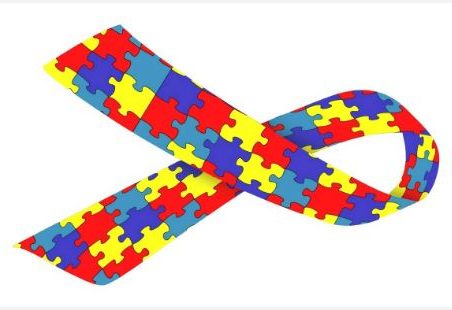 Lei Municipal substitui sinais sonoros estridentes para alunos autistas