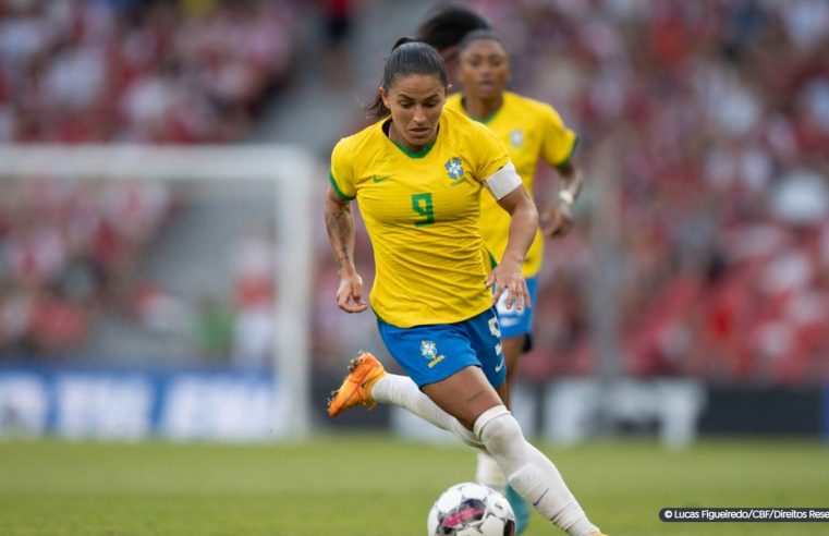 Debinha, Bruninha e Laís Estevam são convocadas para a seleção