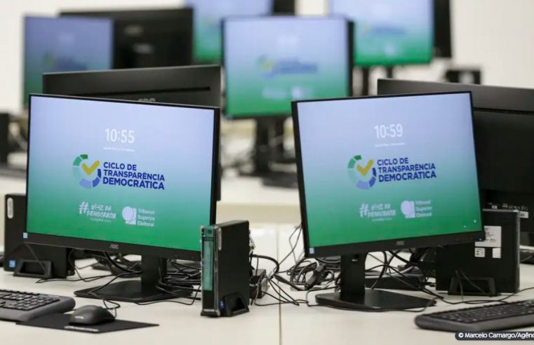Eleições 2024: PF e universidade fazem teste em urnas eletrônicas