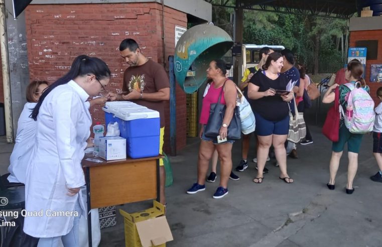 Vacinação Itinerante Contra Influenza chega aos Terminais Rodoviários da Cidade