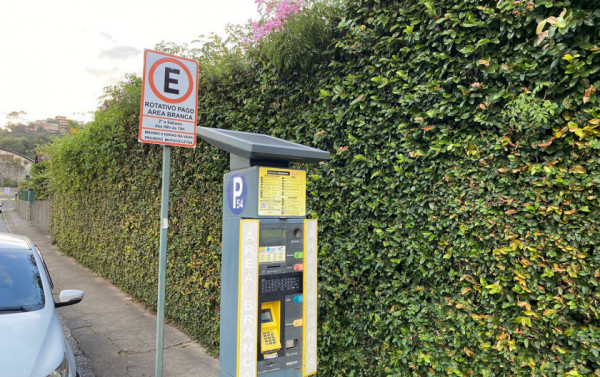 Horário dos estacionamentos rotativos sofrerão mudança durante a Bauernfest