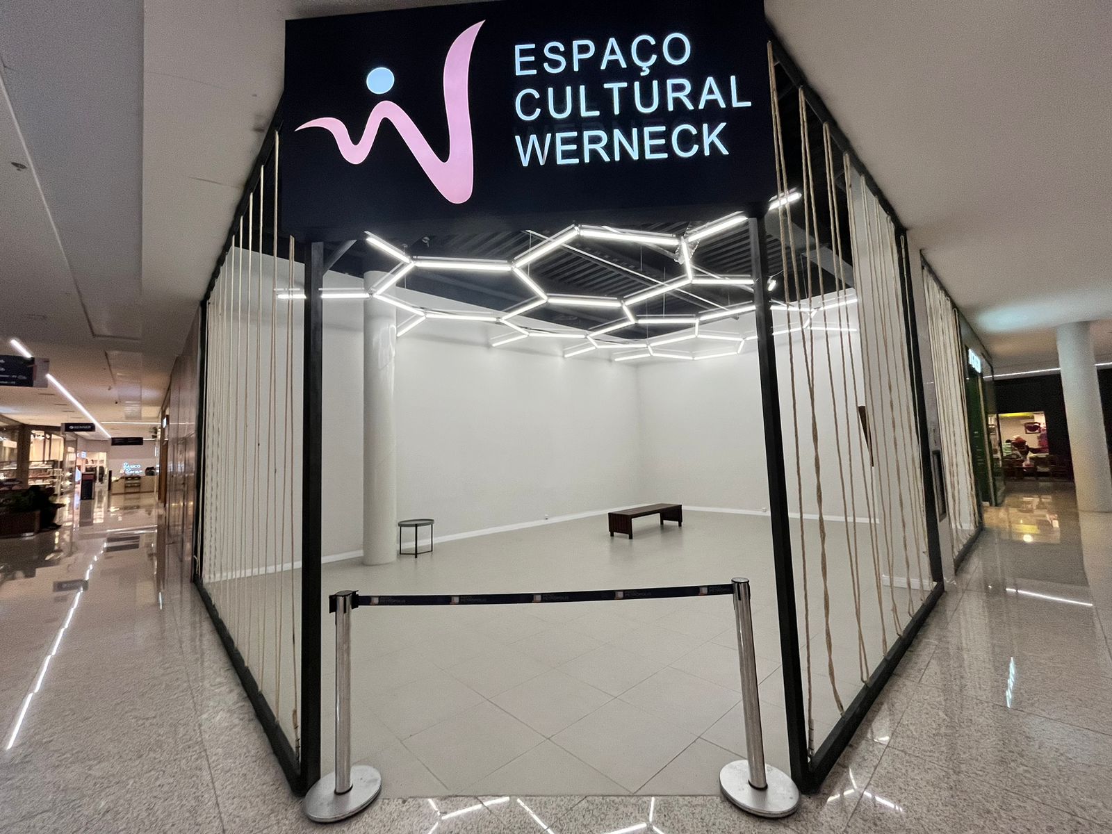 Exposição celebra a influência da escola de arte Bauhaus durante a 35ª Bauernfest no Shopping Pátio Petrópolis