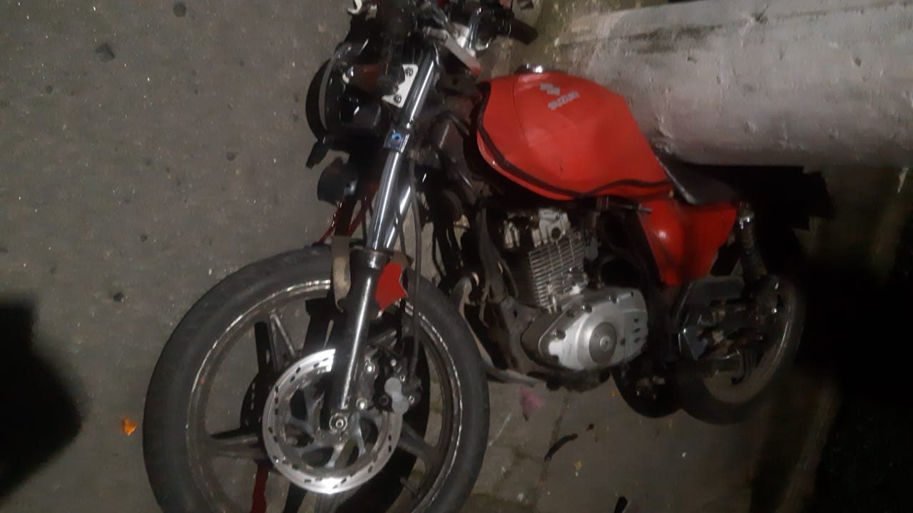 Motociclista morre após colidir contra poste no Alto da Serra