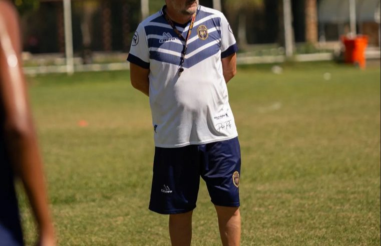Treinador do Petrópolis FC é desligado do elenco
