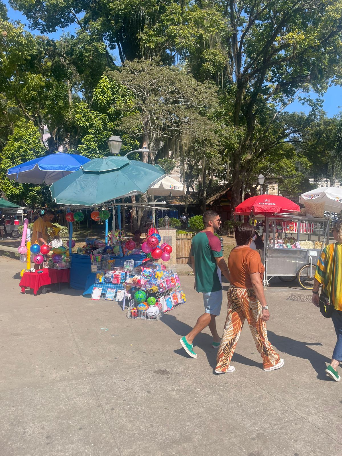 Civis cobram visibilidade do monumento histórico ‘Busto do Zumbi’ na praça da Liberdade