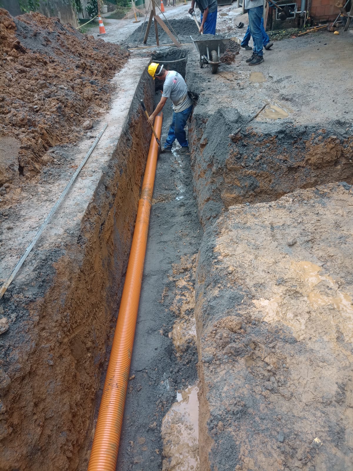 Obras do sistema de esgotamento sanitário são paralisadas temporariamente na Vila Epitácio, em Nogueira