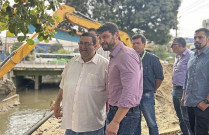 Bernardo Rossi vistoria as obras do ‘Limpa Rio’ em Volta Redonda