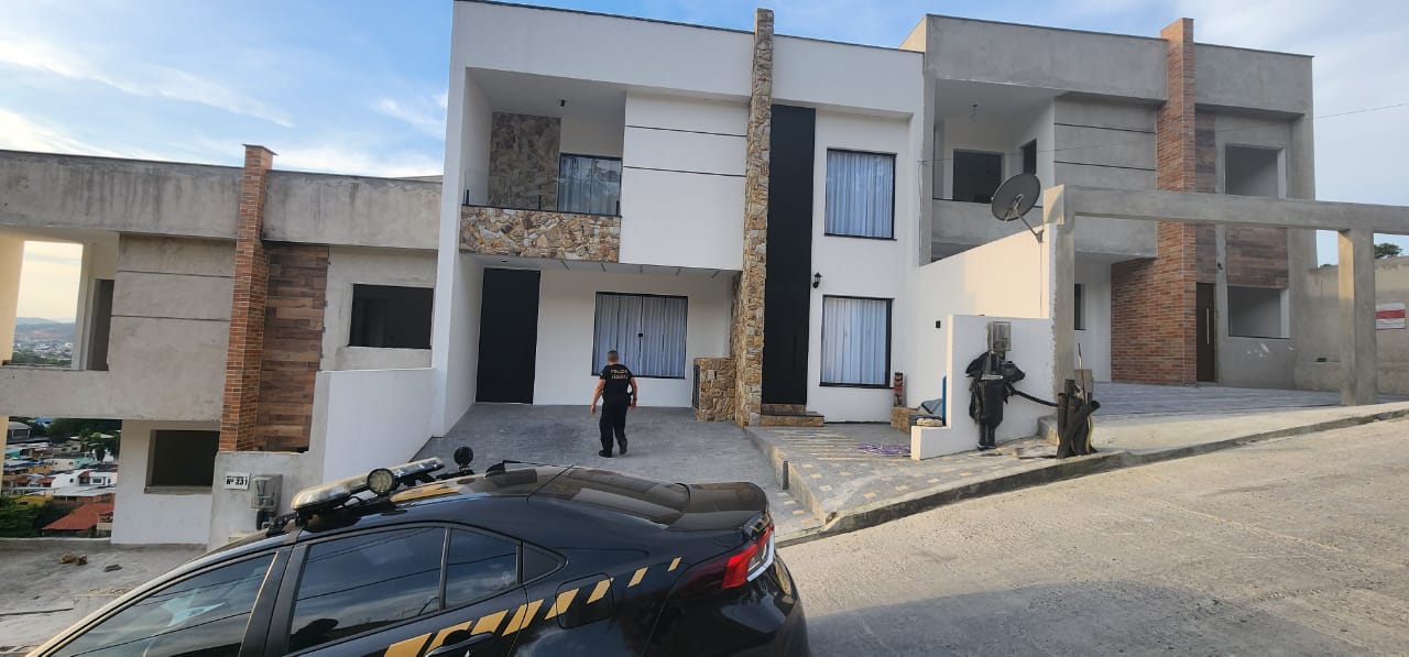 PF busca por fraudadores do INSS