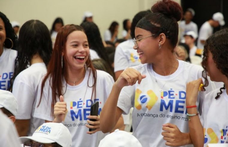 Mais de 179 mil alunos do Rio de Janeiro recebem 4ª parcela do Pé-de-Meia a partir desta quarta