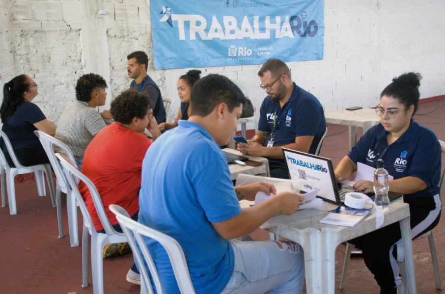 Secretaria de Trabalho e Renda divulga 1.596 vagas de emprego para todos os níveis de escolaridade