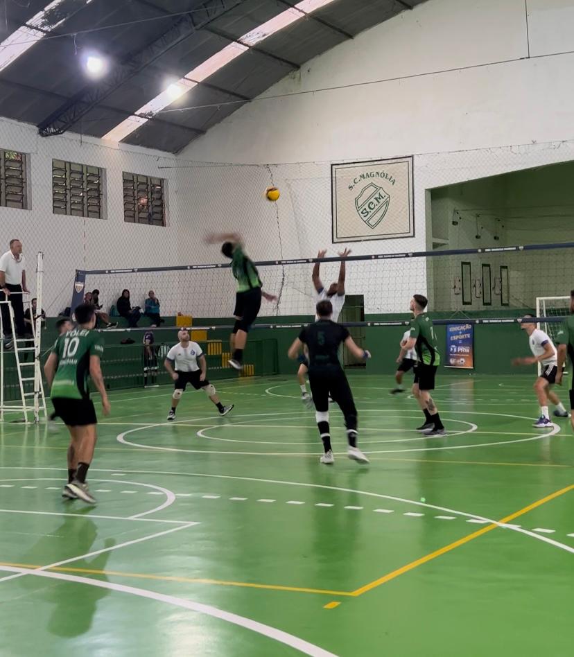 Sete equipes disputam título do Municipal de Vôlei Masculino