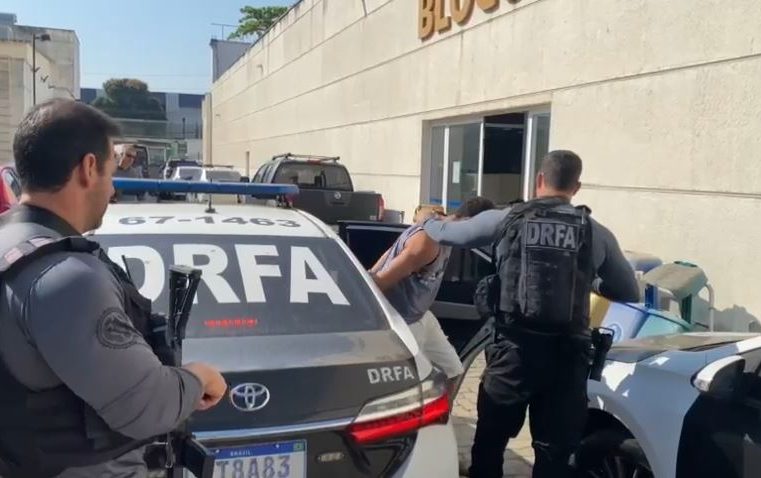 Ação Ordo: Forças de segurança do Estado prendem três milicianos que extorquiam comerciantes em Vargem Grande