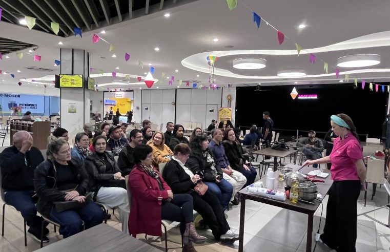 Oficinas do Festival de Fondue reúnem amantes da boa mesa interagindo com os chefs