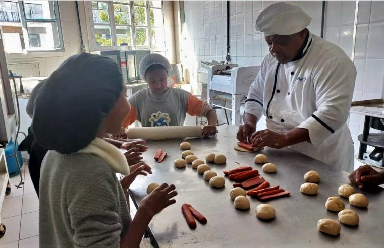 CDL Petrópolis firma parceria com ONG Sal para a Terra em apoio às famílias do Retiro