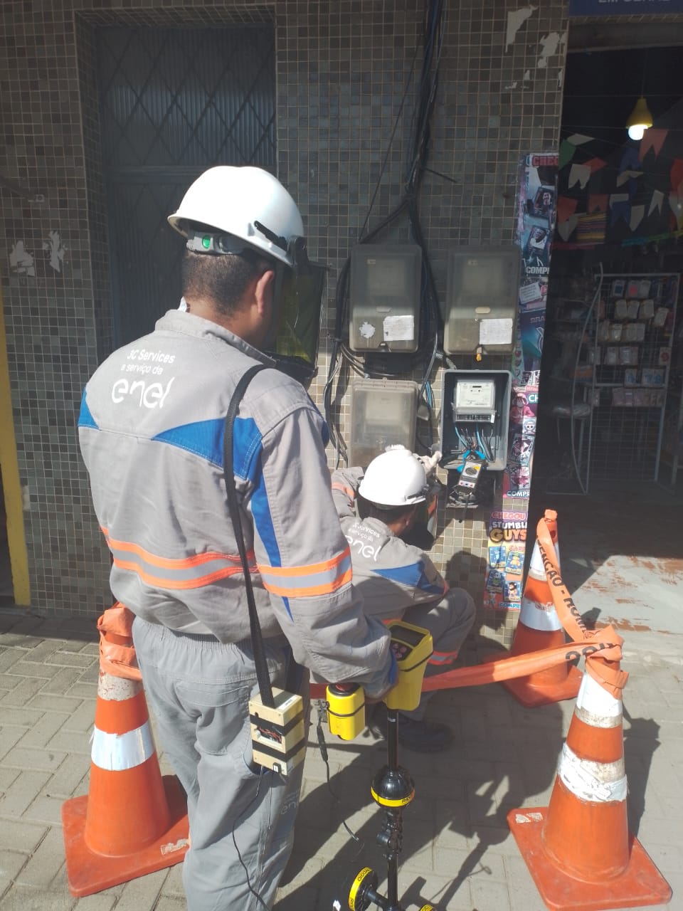 Energia legal da Enel remove 247 fraudes e furtos de energia em Petrópolis