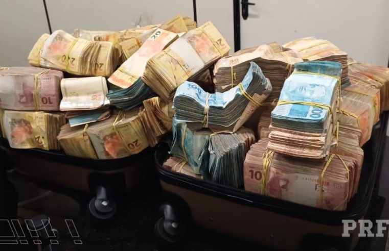 PRF localiza 784 mil reais escondidos em veículo em Resende/RJ