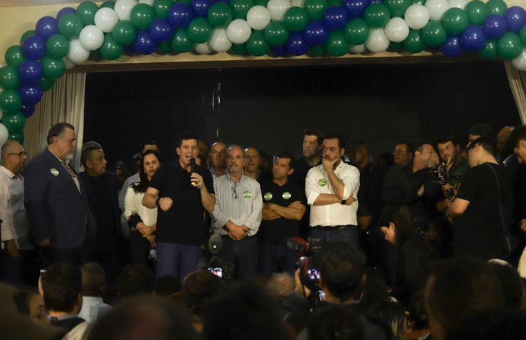Hingo Hammes reúne mais de duas mil pessoas em evento de lançamento da pré-candidatura