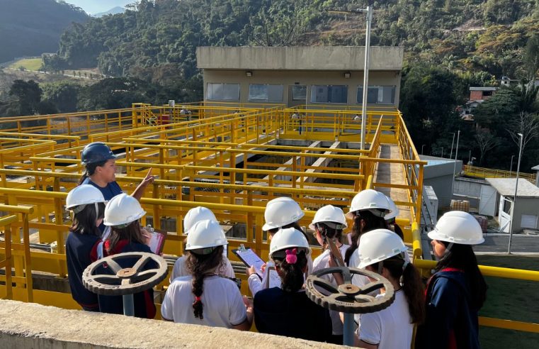 Alunos do Colégio Vicentino Santa Isabel visitam ETE Piabanha e ETA Araras em Petrópolis