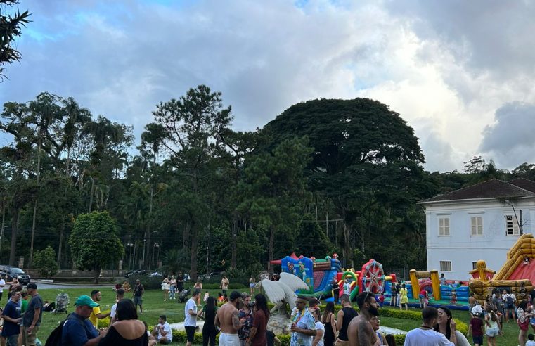 Tributos musicais marcam edição de agosto da Deguste