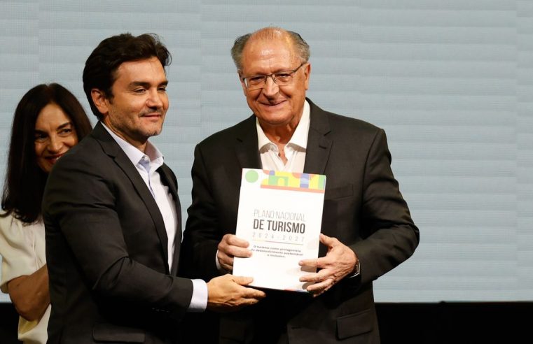 Governo quer atrair 8,1 milhões de turistas internacionais até 2027