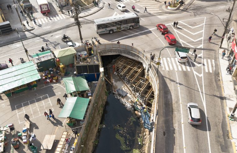 Governo do Estado conclui mais uma etapa da recuperação do Túnel Extravasor de Petrópolis