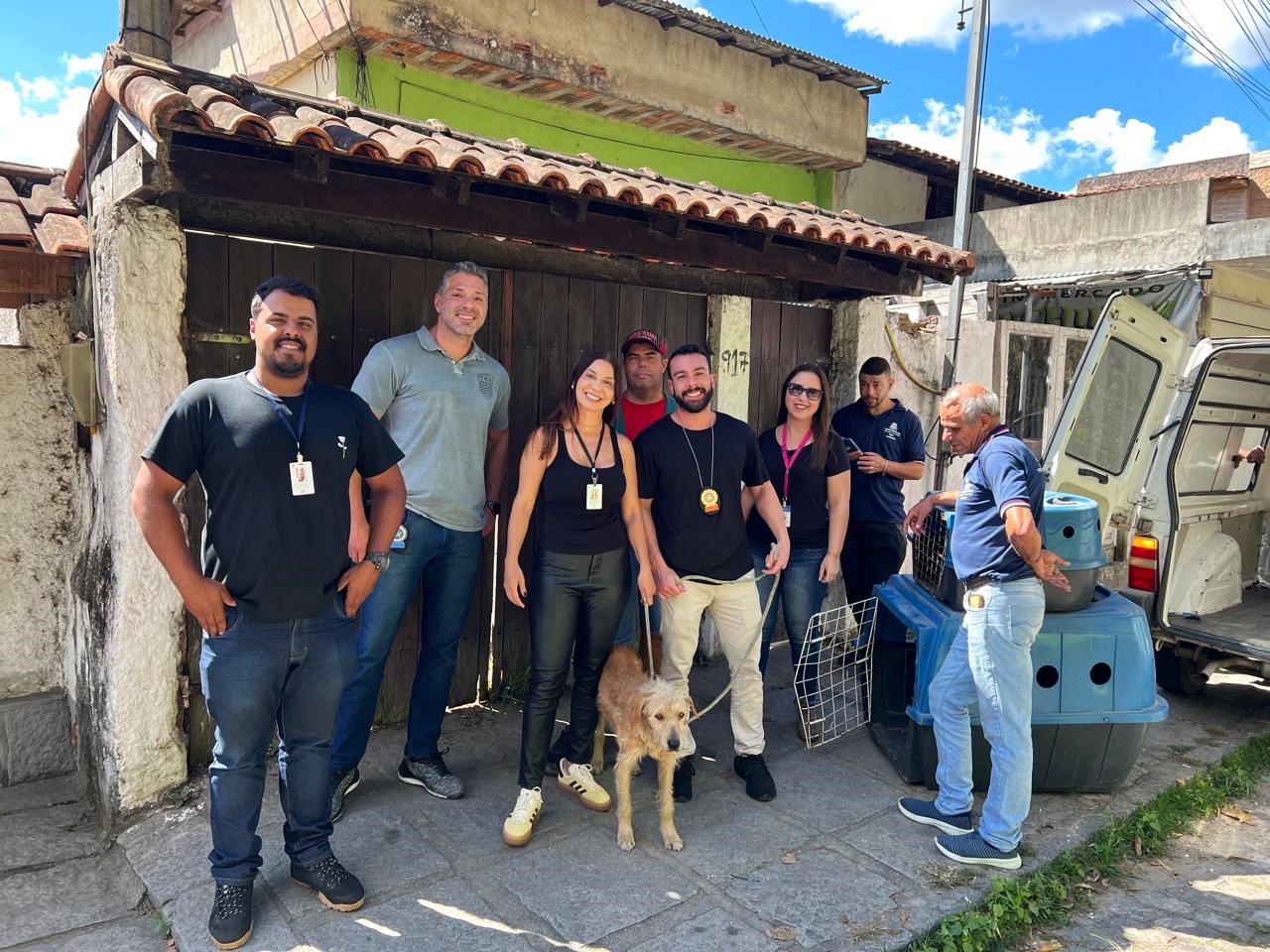 COPBEA e Polícia Civil resgatam cão abandonado em Teresópolis