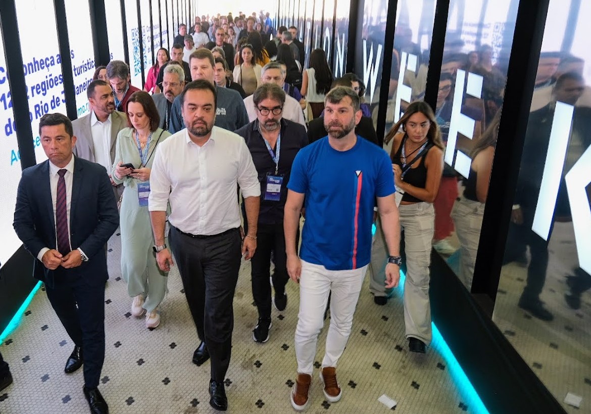 Claudio Castro destaca o RJ como referência em inovação e empreendedorismo tecnológico durante visita ao RIW