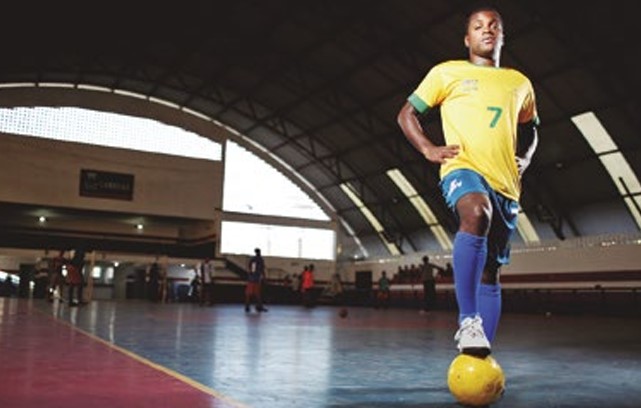 Seleção vai à Paris para ampliar hegemonia no futebol de cegos