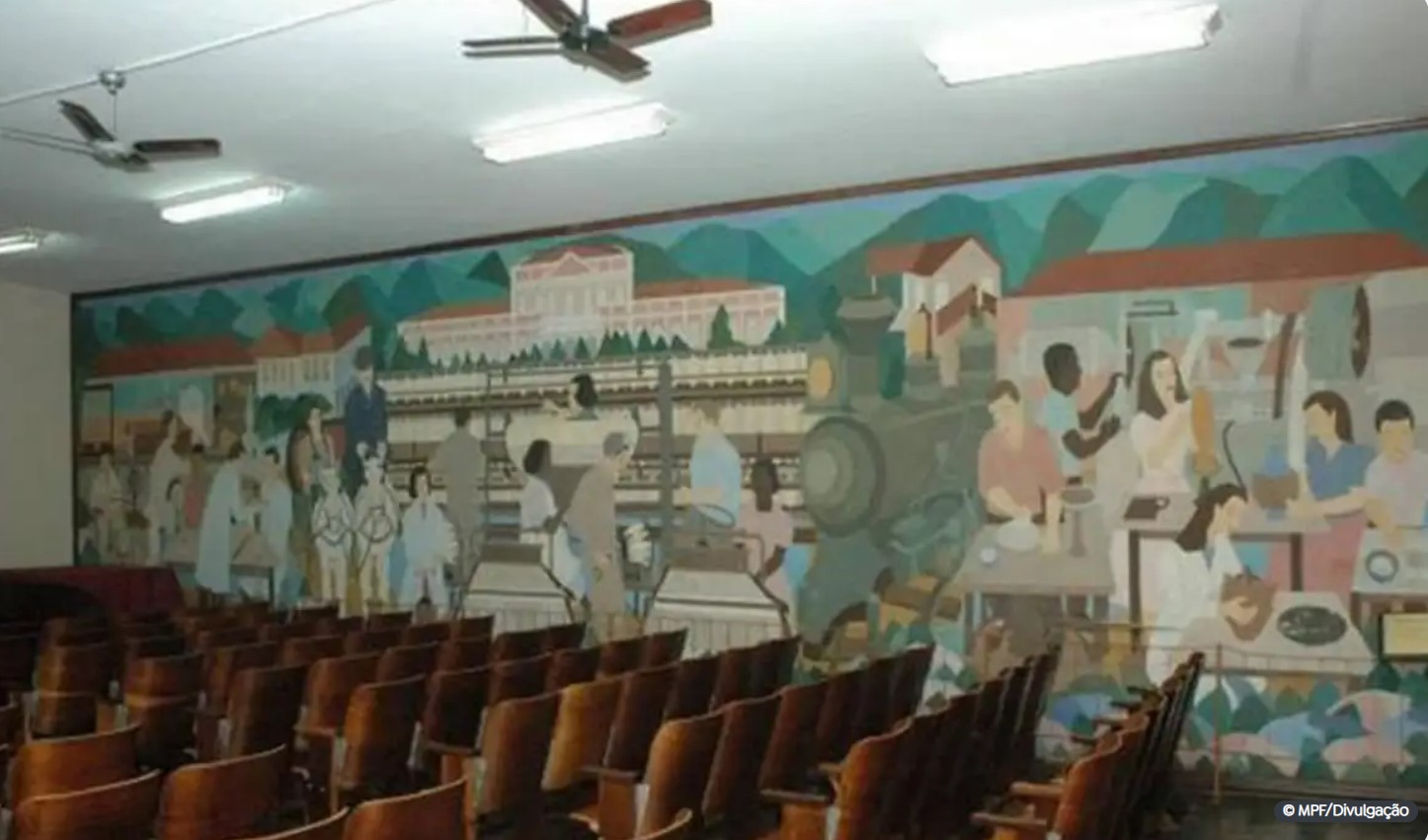 MPF acompanha restauração de painel da artista Djanira em Petrópolis