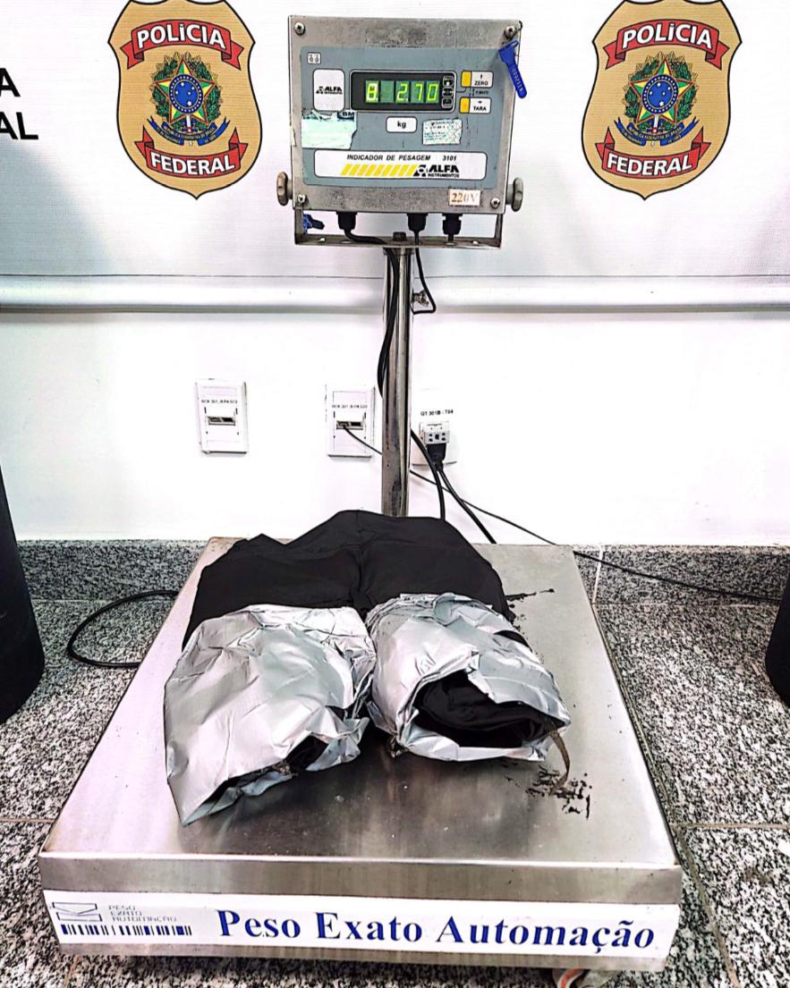 PF prende homem com 2,7kg de cocaína no Aeroporto do Galeão