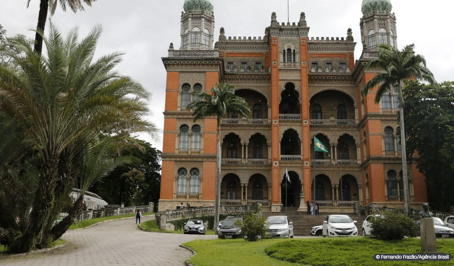 Servidores da Fiocruz fazem nova paralisação por reajuste salarial