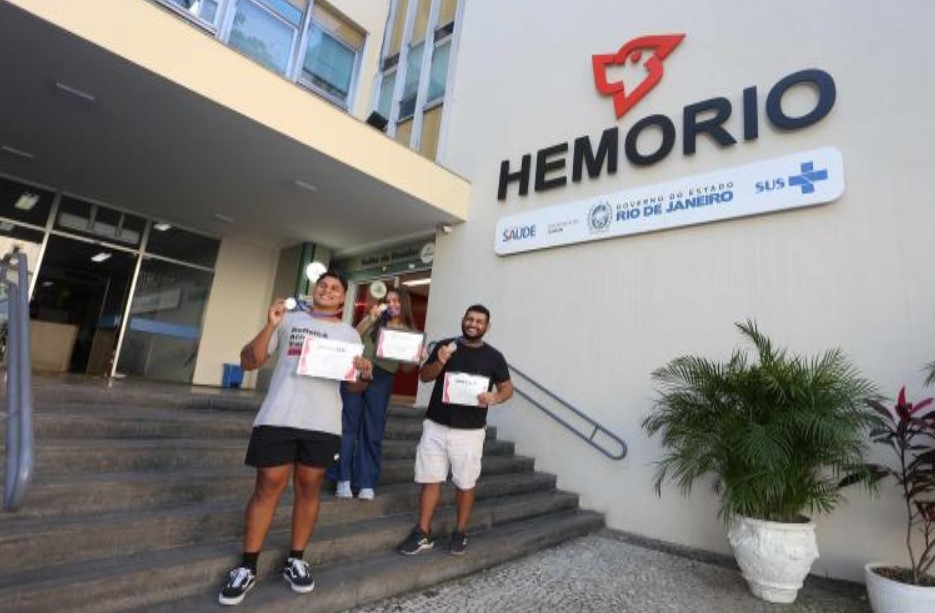 HemoRio premia medalhistas da campanha Influ do Bem