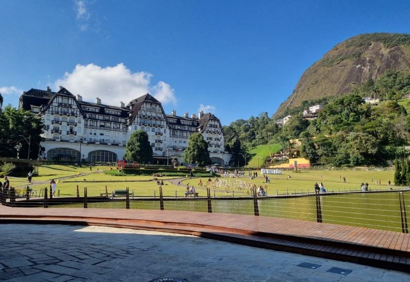Lago do Quitandinha terá nome de “petropolitano” ilustre