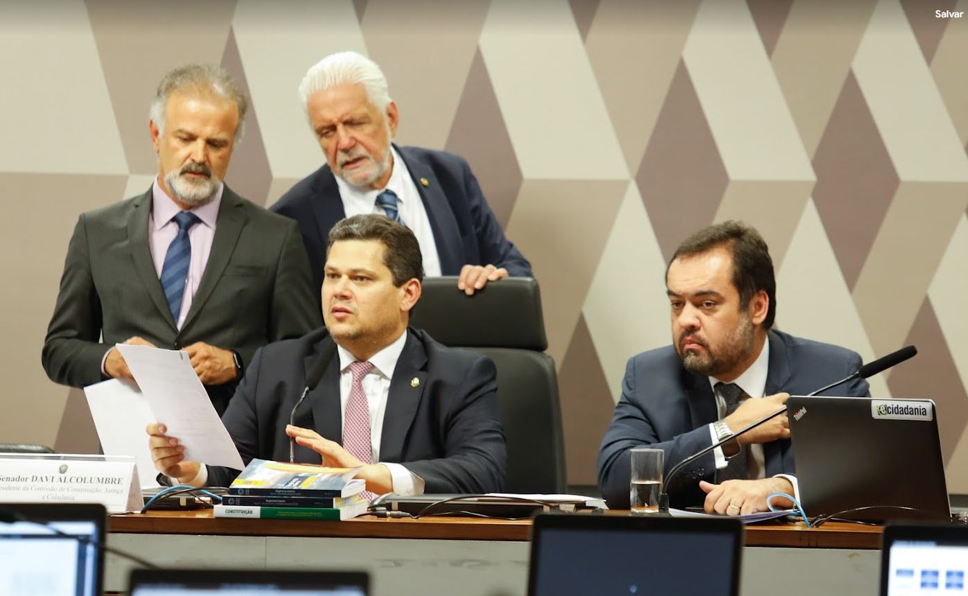 Cláudio Castro comemora vitória na votação do projeto de lei para renegociação das dívidas dos estados no Senado
