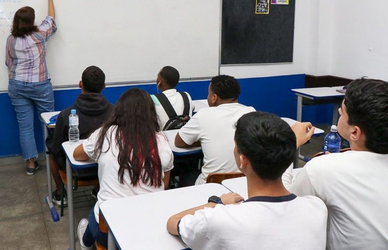 Secretaria de Estado de Educação conclui Migração voluntária de mais 297 professores de 18 para 30 horas semanais