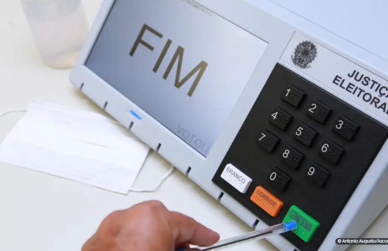 TSE recebe em média uma denúncia de propaganda irregular por minuto