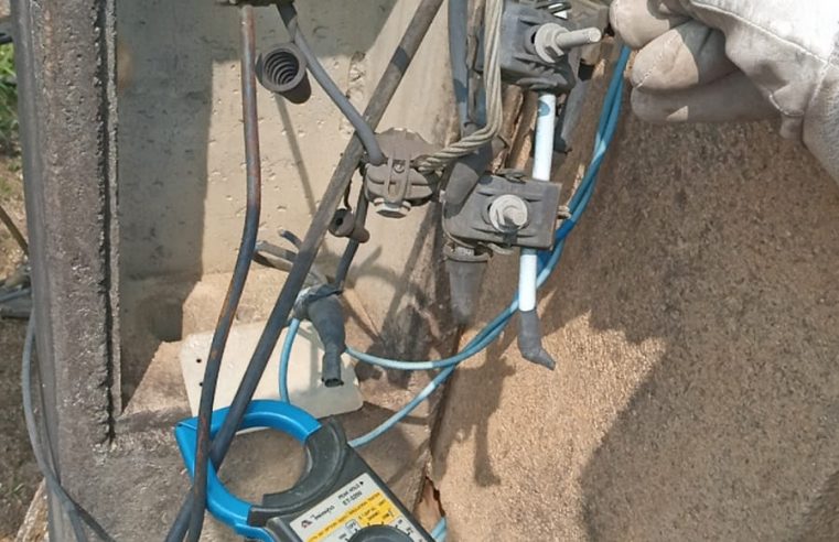 Operação da Enel remove furto e fraude de energia em fazenda agrícola de Teresópolis