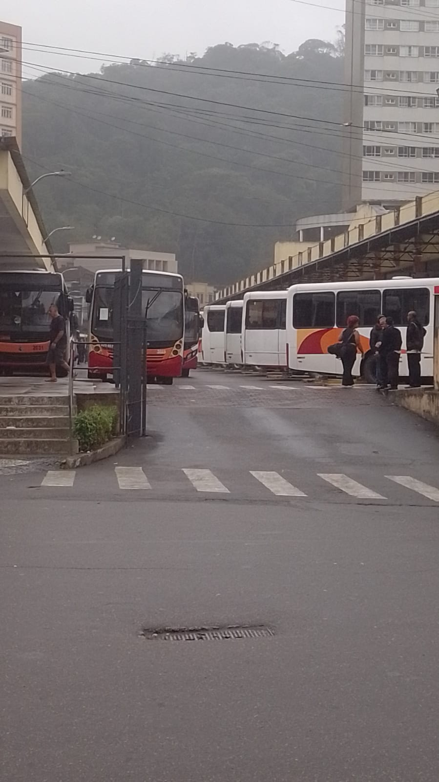 Sindicato dos Trabalhadores em Transportes Rodoviários de Petrópolis denuncia situação do reboque no Terminal Rodoviário de Petrópolis