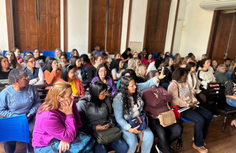 Campanha capacita agentes comunitários de saúde para combater o abandono de animais em Petrópolis