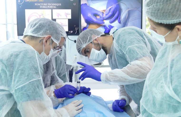 UNIFASE/FMP recebe dentistas estrangeiros para treinamento de técnica inovadora