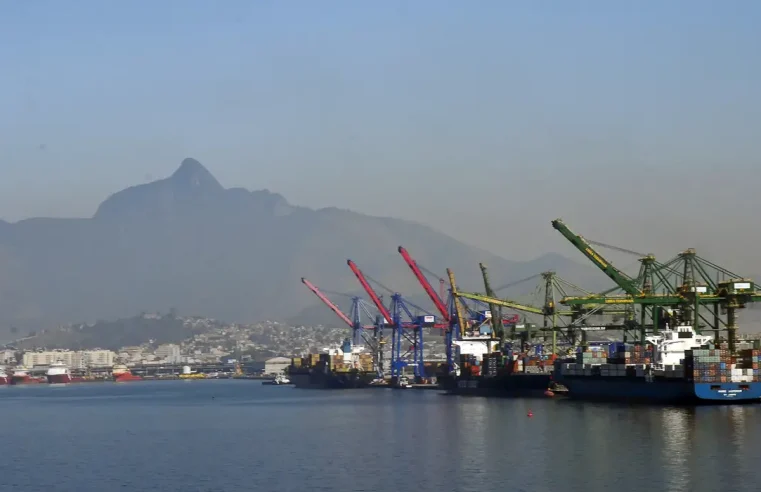 Economia recua 0,1% na passagem de junho para julho, diz a FGV